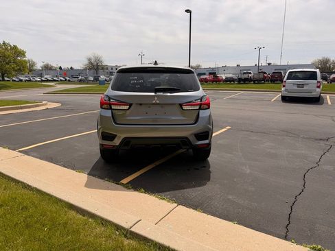 Used 2024 Mitsubishi Outlander Sport ES AWD/4WD image 9