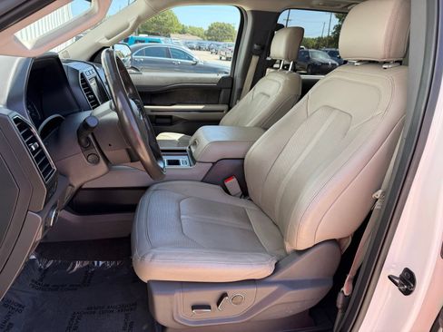 Used 2019 Ford Expedition Limited w/ Texas Edition Package RWD image 27