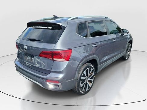 Used 2022 Volkswagen Taos SE FWD image 31