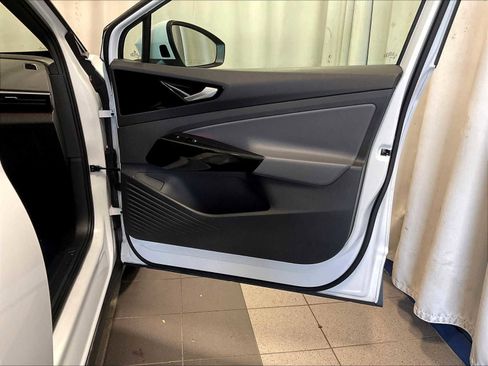 Used 2021 Volkswagen ID.4 Pro w/ ID.4 Protection Package image 12