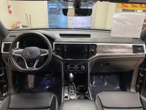 Used 2022 Volkswagen Atlas Cross Sport SE AWD/4WD image 20