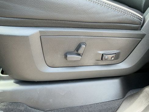New 2026 RAM 2500 Limited AWD/4WD image 18