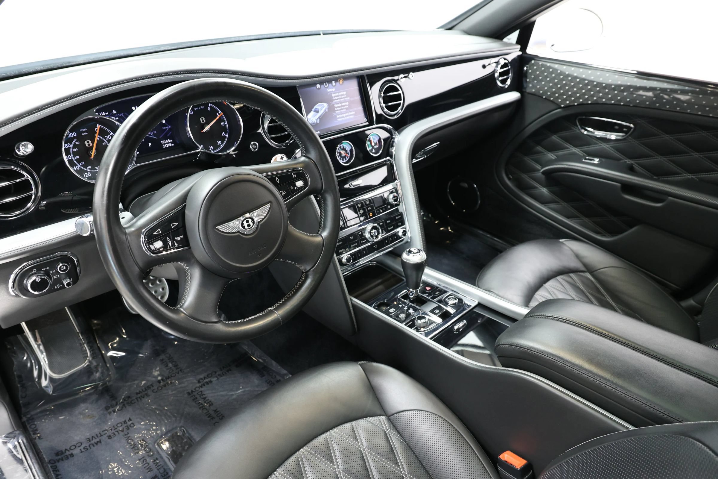 Used 2018 Bentley Mulsanne RWD image 25