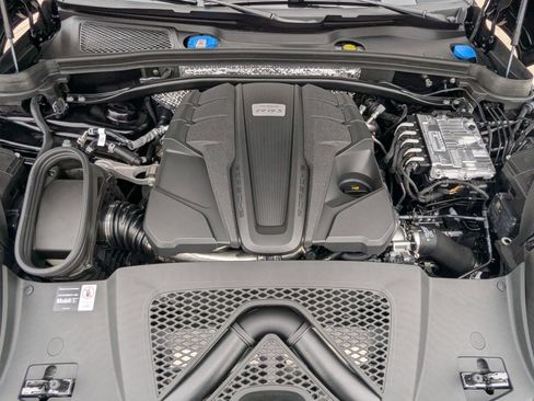 New 2026 Porsche Macan S AWD/4WD image 28