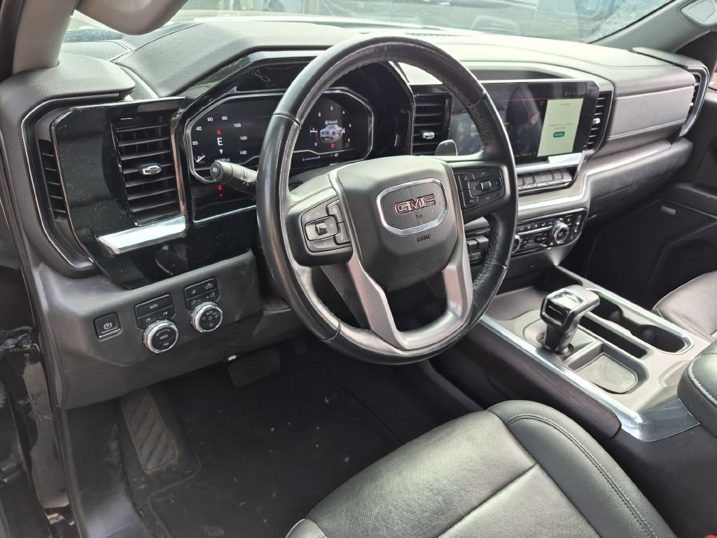 Used 2023 GMC Sierra 1500 SLT w/ SLT Premium Plus Package AWD/4WD image 13