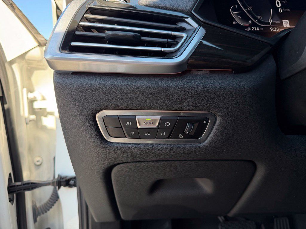 Used 2023 BMW X5 xDrive45e AWD/4WD image 14