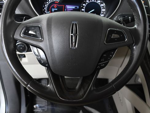 Used 2017 Lincoln MKX Select w/ Select Plus Package image 10