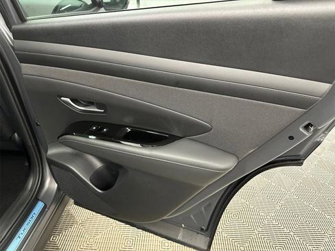 New 2025 Hyundai Tucson Limited image 18