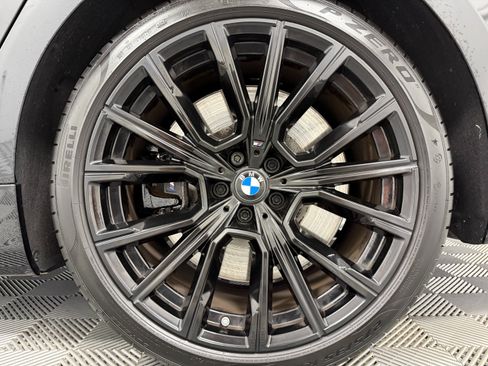 Used 2022 BMW M760i xDrive w/ Luxury Rear Seating Package AWD/4WD image 50