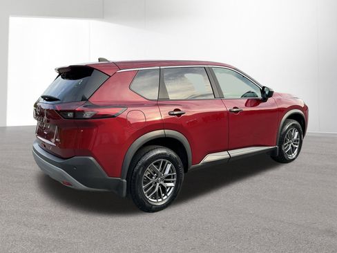 Used 2023 Nissan Rogue S AWD/4WD image 3