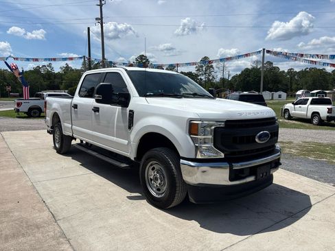 Used 2020 Ford F250 XL w/ Power Equipment Group AWD/4WD image 3