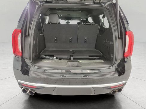 Used 2022 GMC Yukon XL Denali image 15