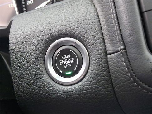 Used 2021 GMC Yukon Denali image 24