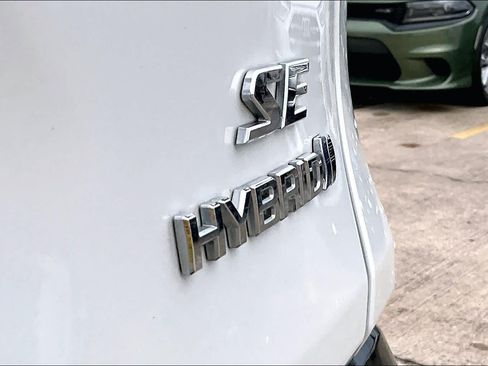 Used 2023 Toyota RAV4 SE AWD/4WD image 10