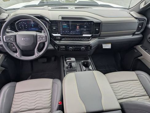 Certified 2026 Chevrolet Silverado 1500 ZR2 AWD/4WD image 18