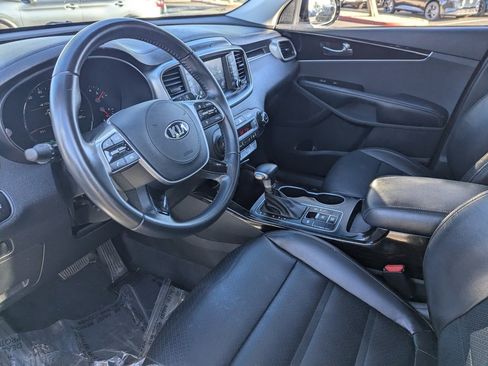 Used 2020 Kia Sorento EX image 18