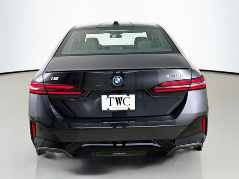 New 2027 BMW i5 xDrive40 w/ M Sport Package AWD/4WD image 6