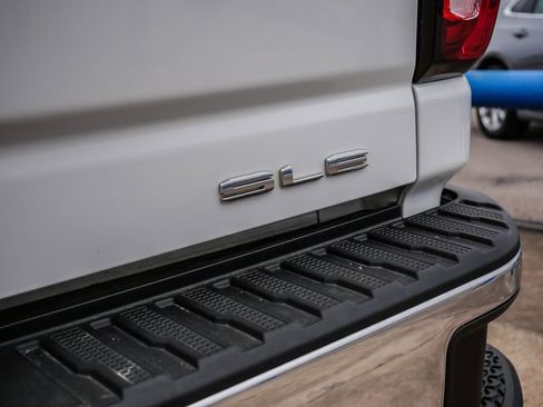 Used 2024 GMC Sierra 2500 SLE w/ SLE Convenience Package AWD/4WD image 8