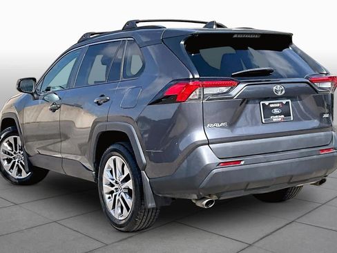 Used 2021 Toyota RAV4 XLE Premium FWD image 14