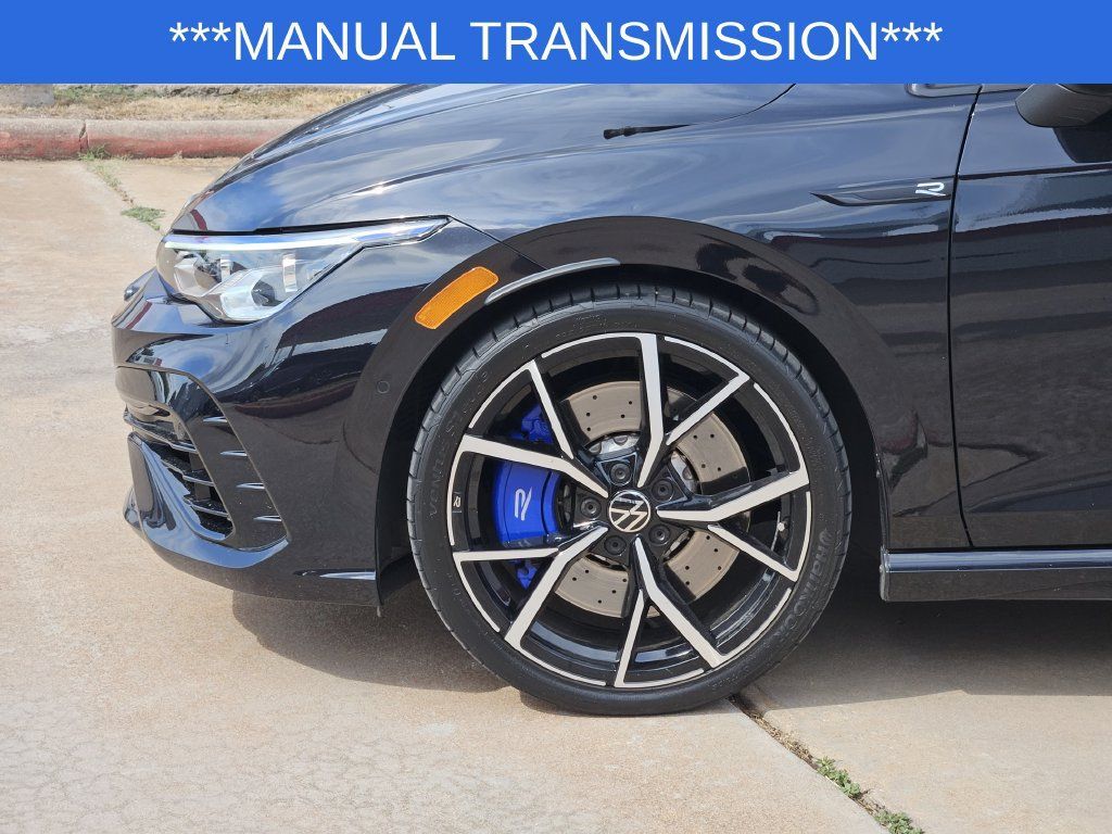 Used 2024 Volkswagen Golf R AWD/4WD image 10