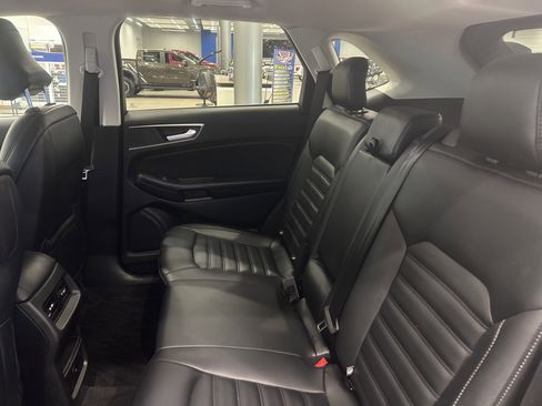 Certified 2024 Ford Edge SEL image 11