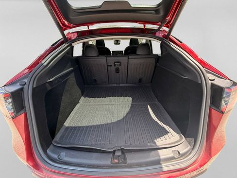 Used 2024 Tesla Model Y Long Range RWD image 29
