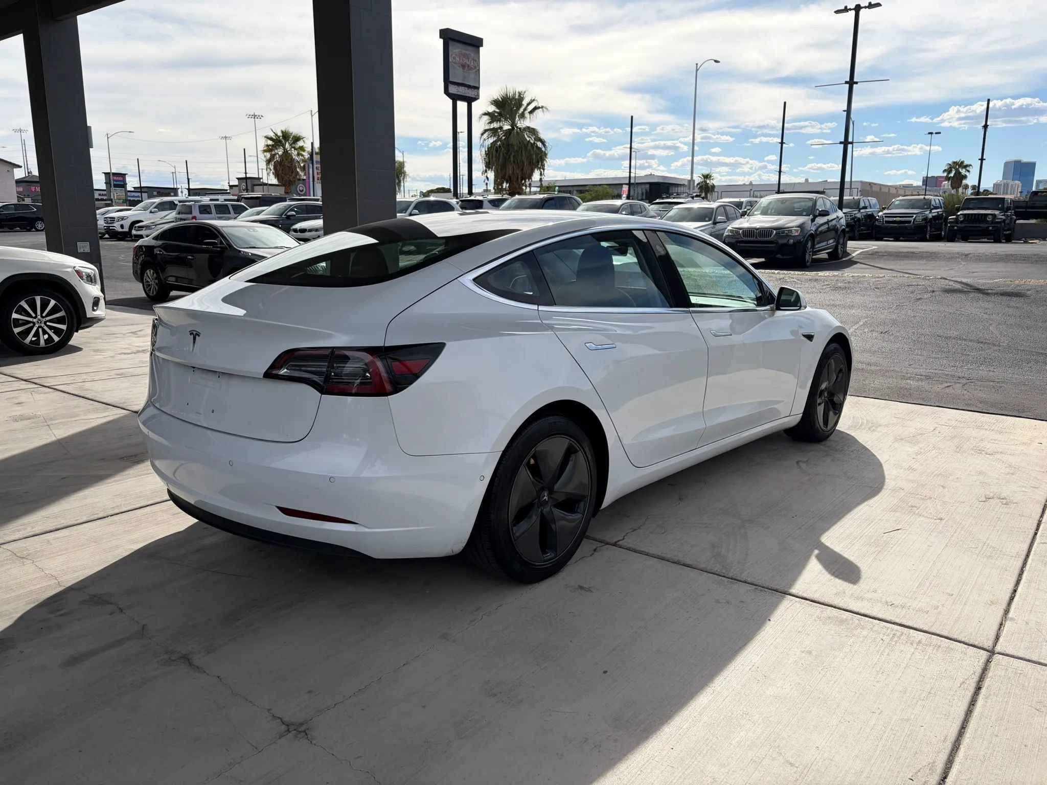 Used 2018 Tesla Model 3 Long Range RWD image 5