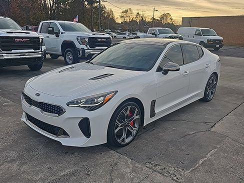 Used 2019 Kia Stinger GT1 image 4