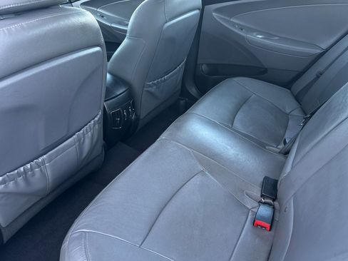 Used 2011 Hyundai Sonata Limited FWD image 12