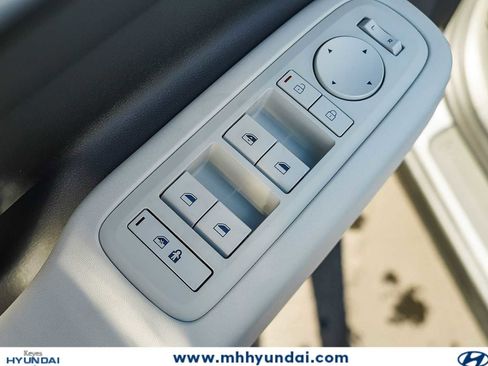New 2026 Hyundai Santa Fe SE FWD image 22