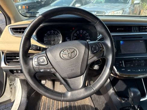 Used 2014 Toyota Avalon XLE Touring FWD image 11
