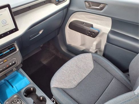 New 2026 Ford Maverick XLT w/ XLT Luxury Package image 12