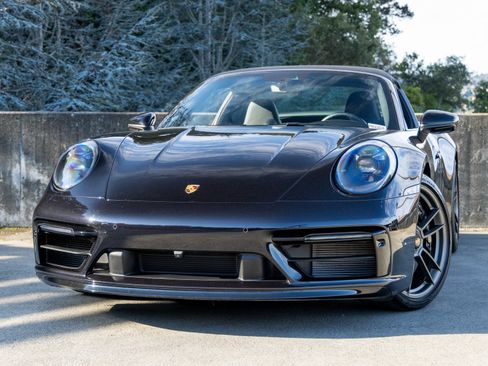 Used 2022 Porsche 911 50th Anniversary Edition AWD/4WD image 57