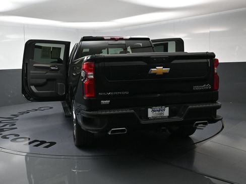 Used 2025 Chevrolet Silverado 1500 High Country AWD/4WD image 28