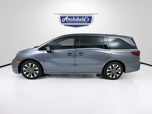 Used 2025 Honda Odyssey Elite image 4