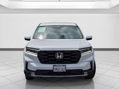 Used 2024 Honda Pilot EX-L image 2