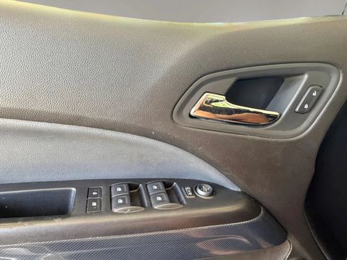 Used 2015 Chevrolet Colorado Z71 AWD/4WD image 28