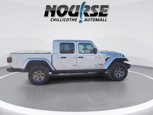 Used 2024 Jeep Gladiator Mojave image 9