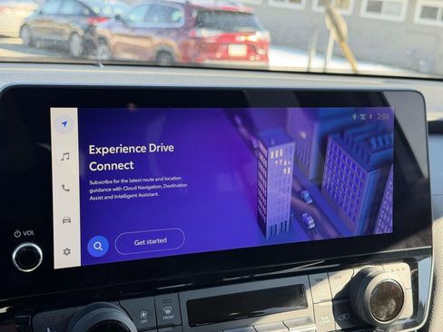 Used 2025 Toyota Grand Highlander XLE image 3