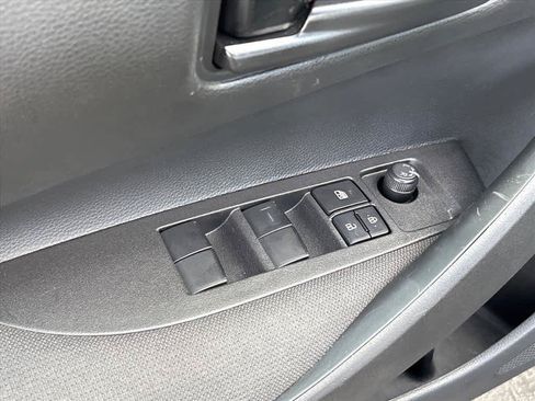 Used 2026 Toyota Corolla LE FWD image 22