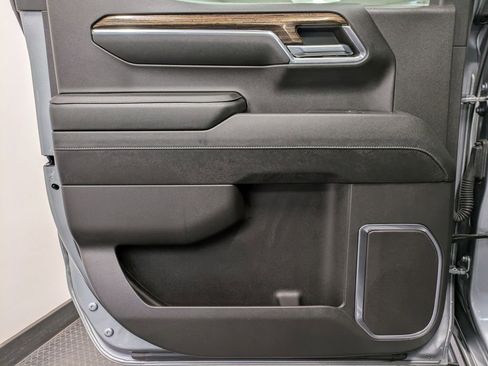 Used 2024 GMC Sierra 1500 Elevation w/ Elevation Premium Package image 22