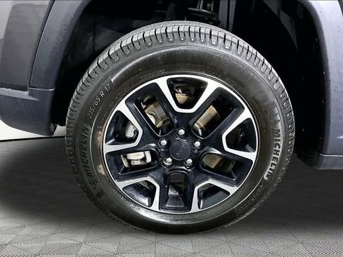 Used 2020 Jeep Compass Trailhawk AWD/4WD image 30