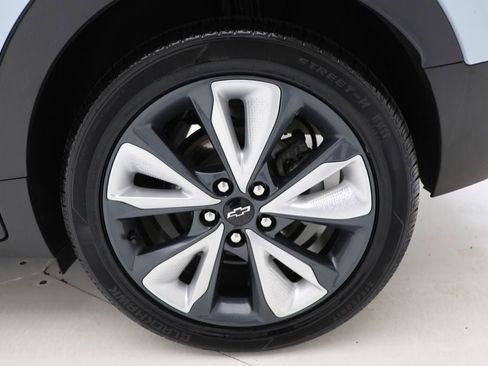 Used 2023 Chevrolet Bolt EUV LT w/ Convenience Package image 10