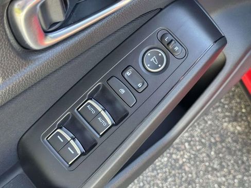 Certified 2025 Honda Civic Sport image 15