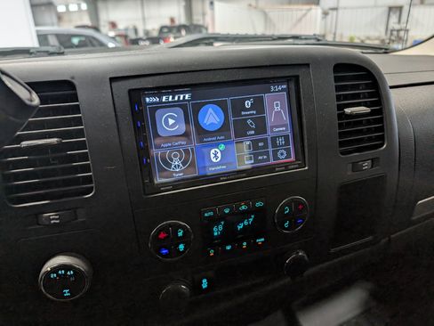 Used 2014 GMC Sierra 2500 SLE w/ SLE Preferred Package AWD/4WD image 26