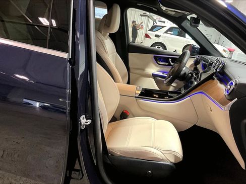 Used 2023 Mercedes-Benz GLC 300 4MATIC image 8
