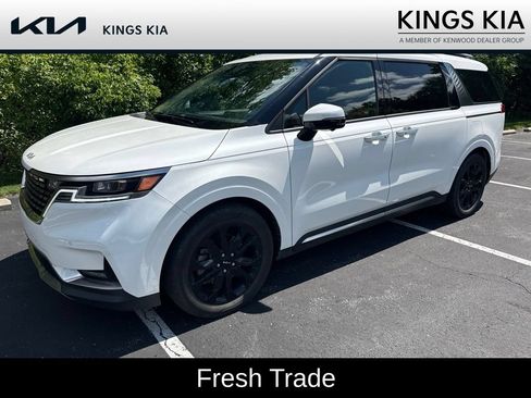 Used 2024 Kia Carnival SX Prestige FWD image 1