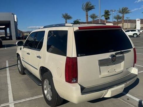 Used 2008 Cadillac Escalade 2WD image 4