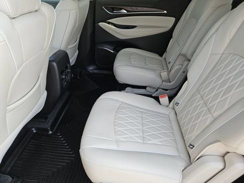 Used 2024 Buick Enclave Avenir w/ Avenir Technology Package AWD/4WD image 31