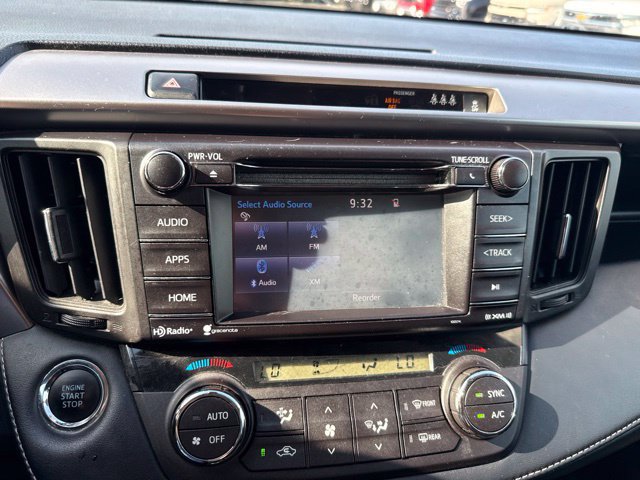 Used 2018 Toyota RAV4 XLE w/ Plus Extra Value Package AWD/4WD image 25